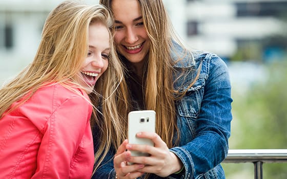 Why Do Lesbian Couples Love Coming Online?